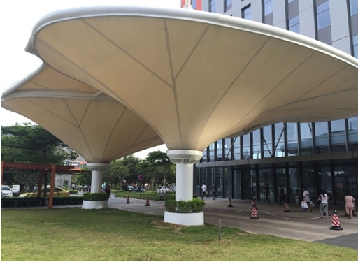 PTFE廣場(chǎng)倒傘膜:為何成為現(xiàn)代廣場(chǎng)建筑的設(shè)計(jì)寵兒?